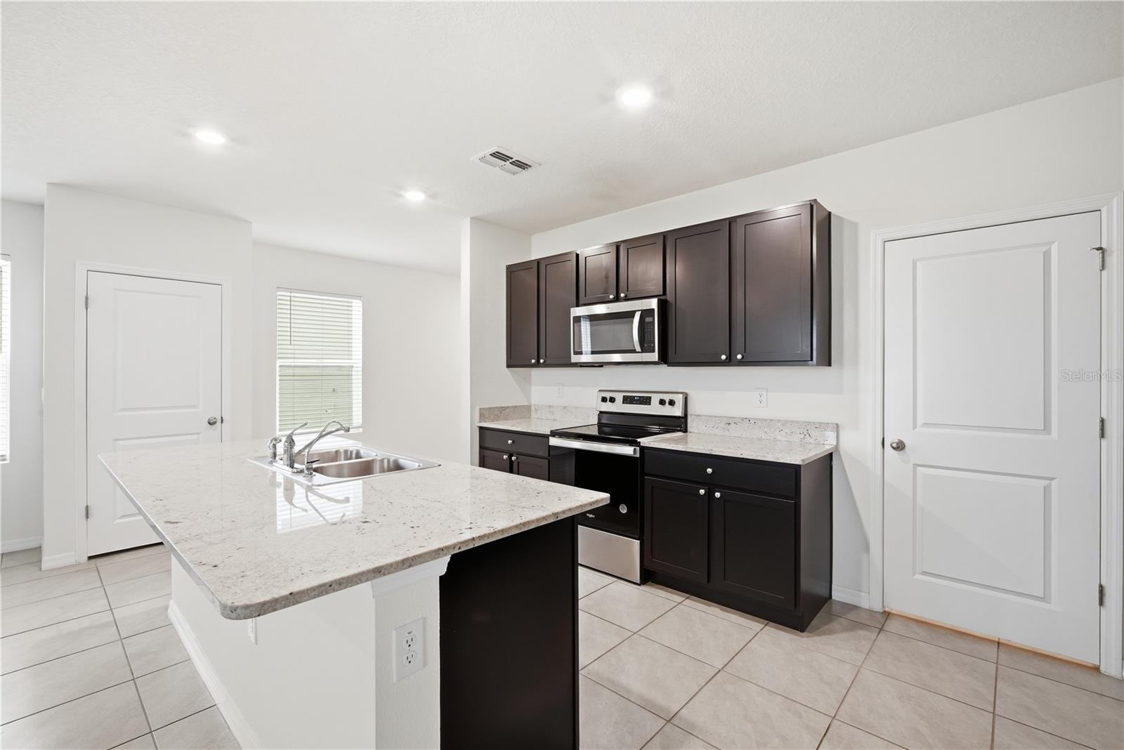 5635 HOLLINGWORTH TRL — photo 7