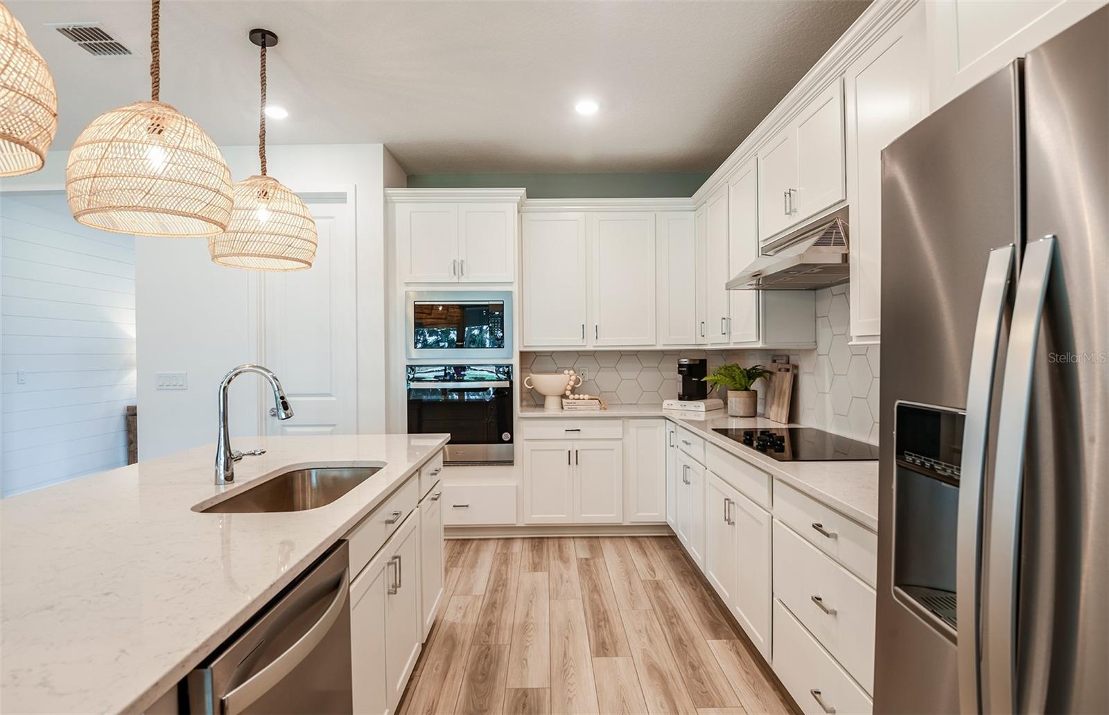 37385 GUNNISON DR — photo 5