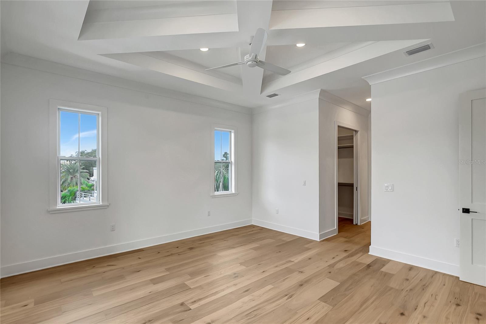 206 CHIPPEWA AVE — photo 52