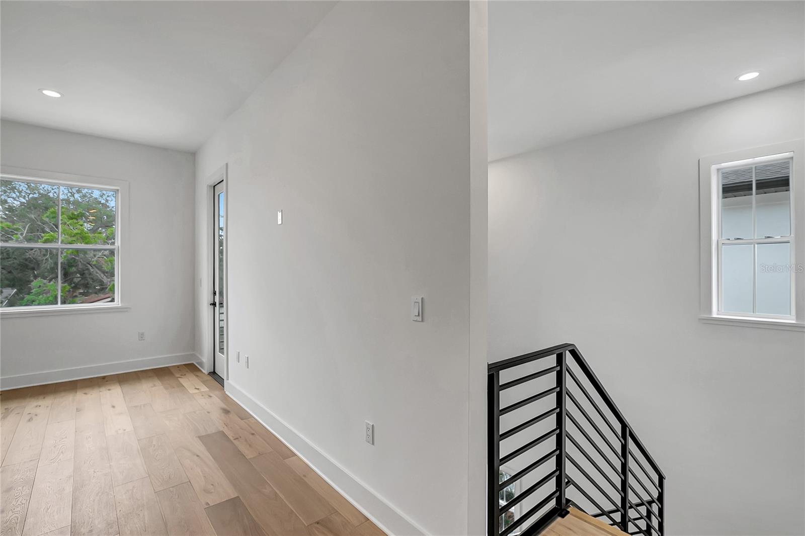 206 CHIPPEWA AVE — photo 42