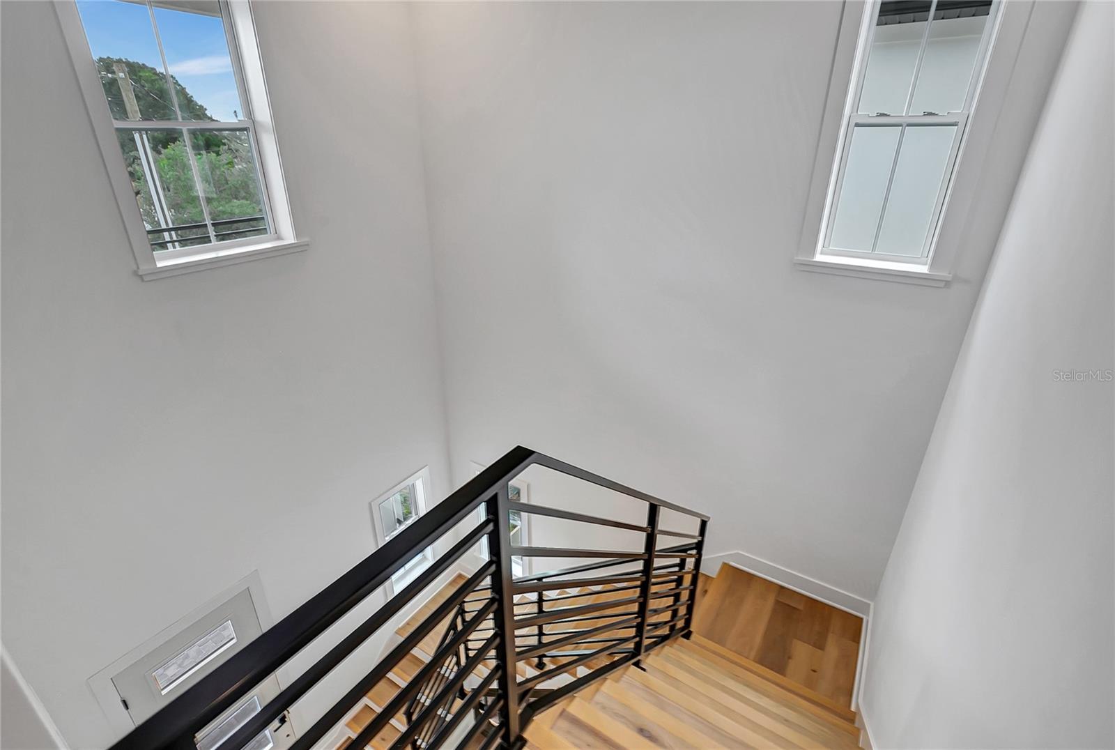 206 CHIPPEWA AVE — photo 41