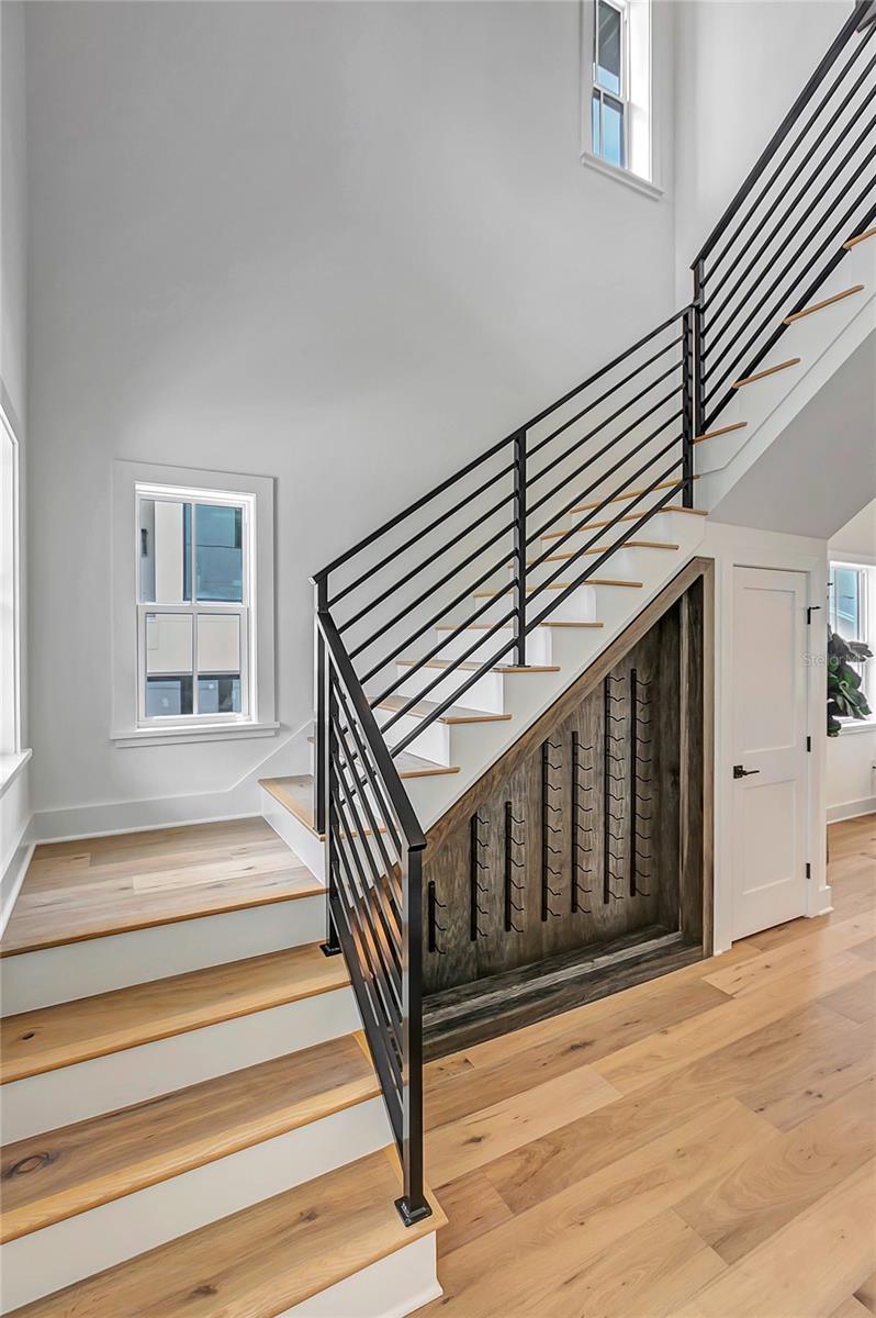 206 CHIPPEWA AVE — photo 9