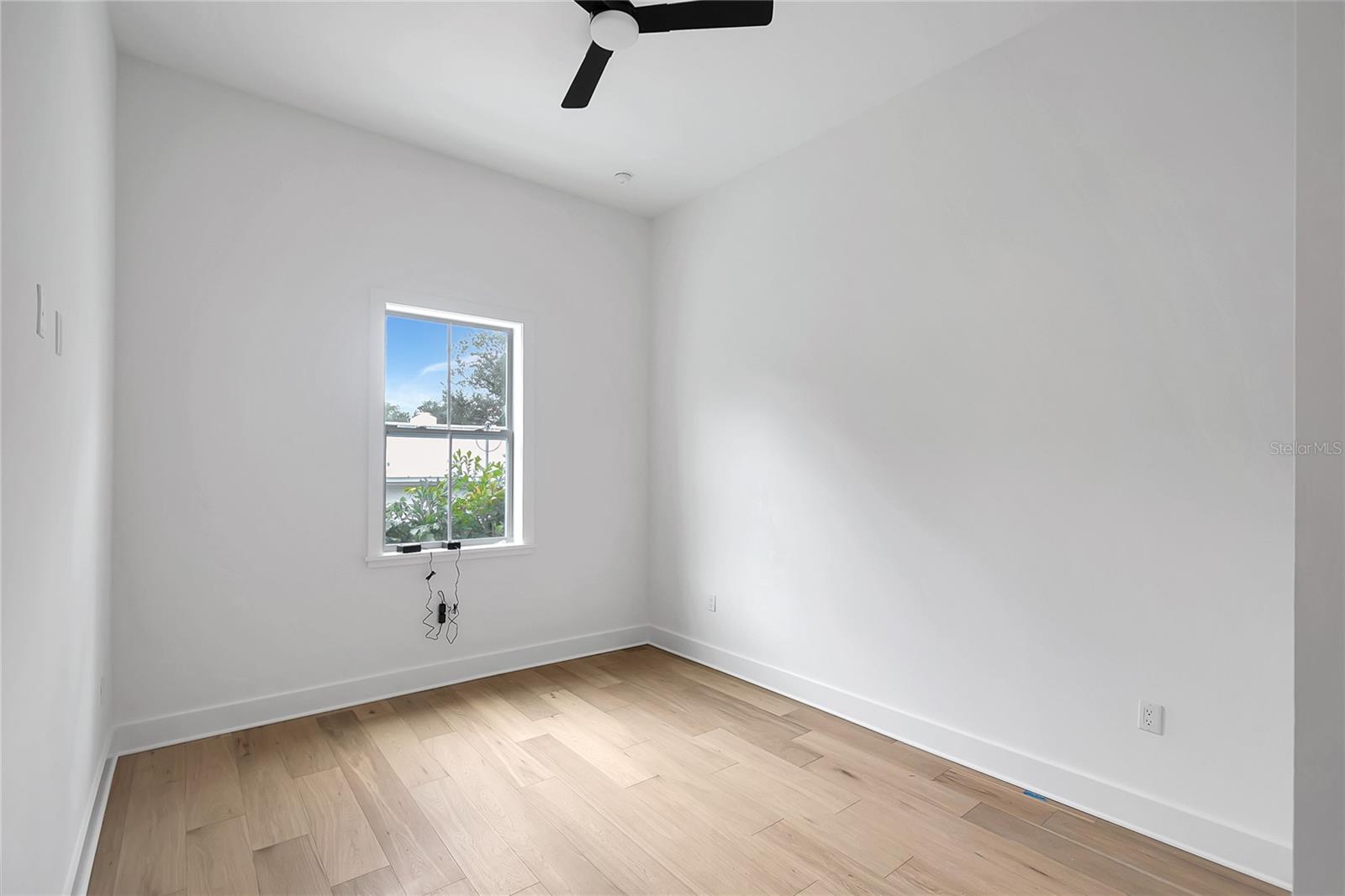 206 CHIPPEWA AVE — photo 36