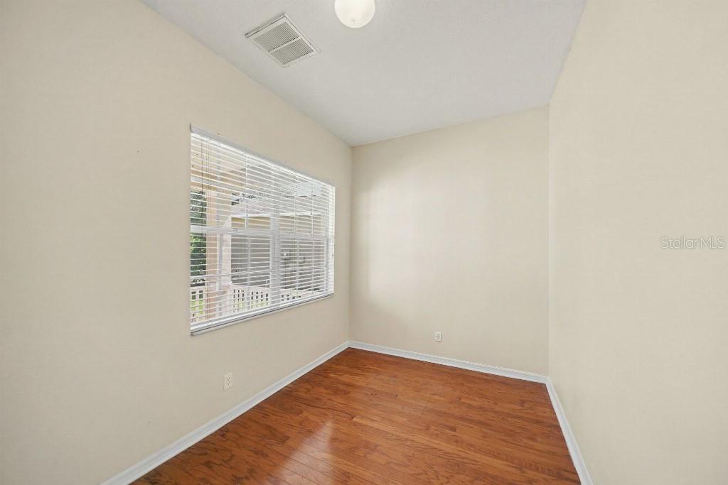 20009 OAKFLOWER AVE — photo 20