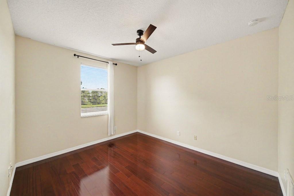 20009 OAKFLOWER AVE — photo 28