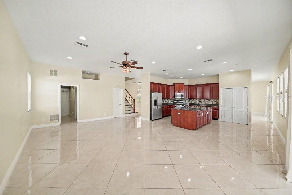 20009 OAKFLOWER AVE — photo 12