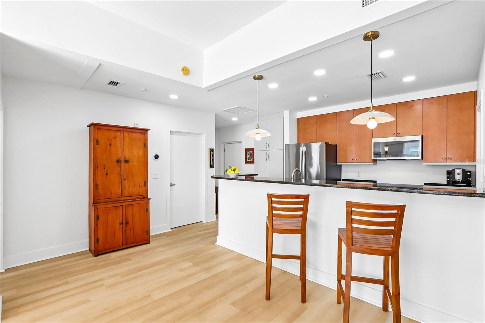 1010 CENTRAL AVE #413 — photo 12