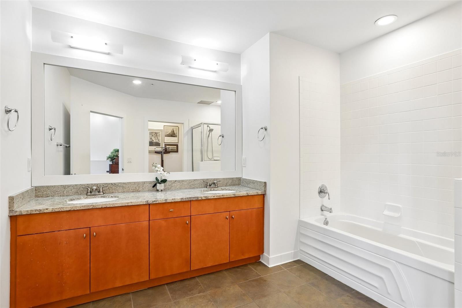 1010 CENTRAL AVE #413 — photo 36