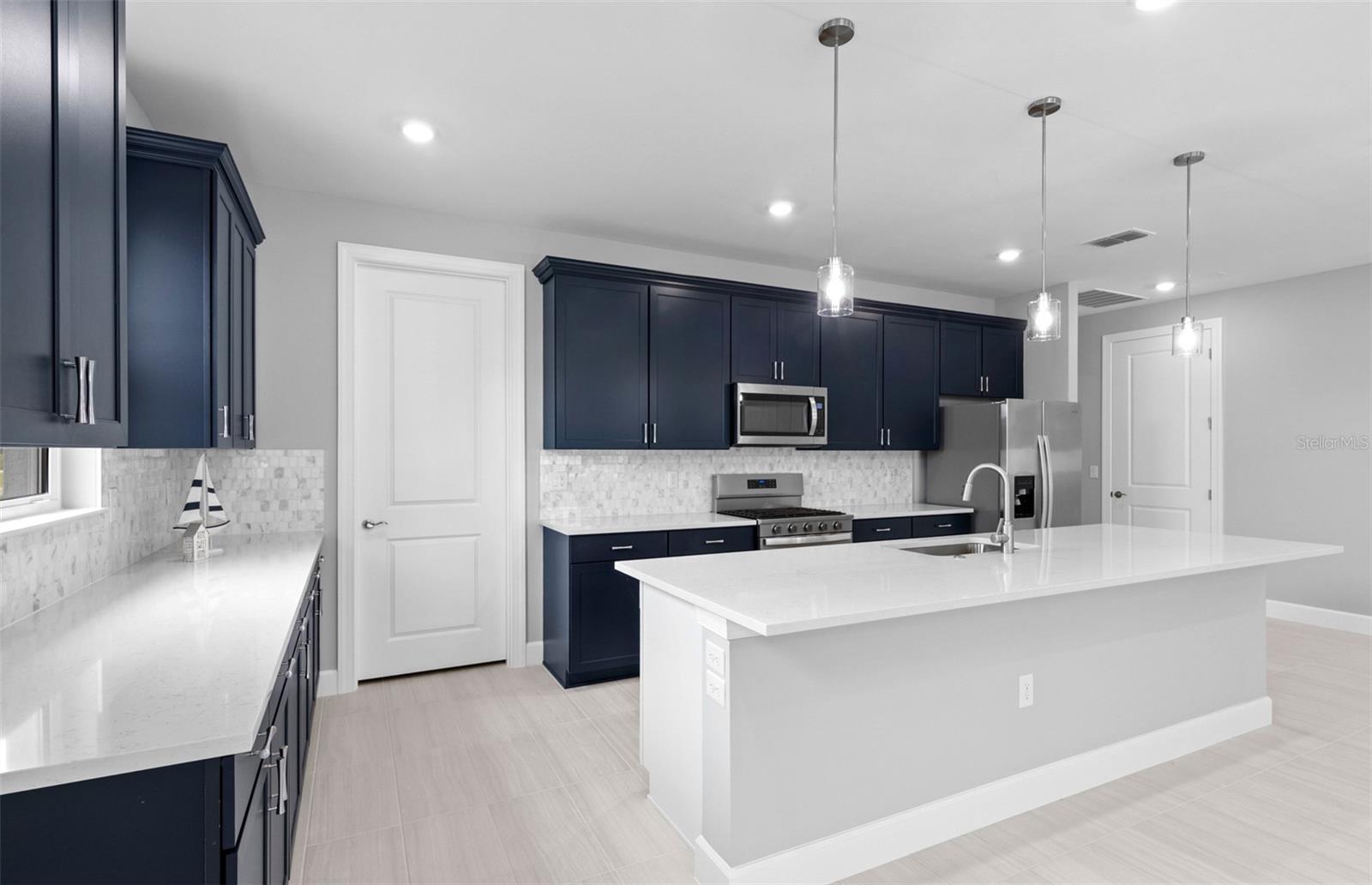 1840 SILVER SHORES BLVD — photo 12