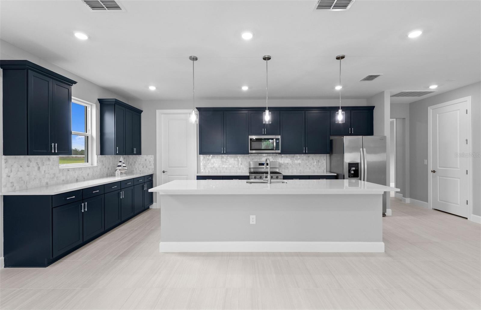1840 SILVER SHORES BLVD — photo 24
