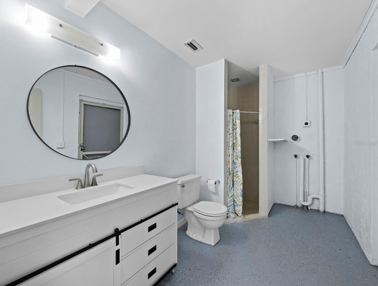 4114 ROBERTS POINT CIR — photo 32