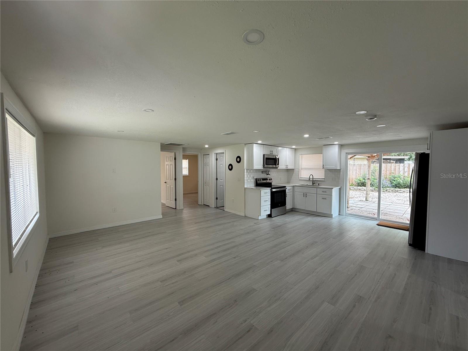 4553 EDITH ST — photo 4