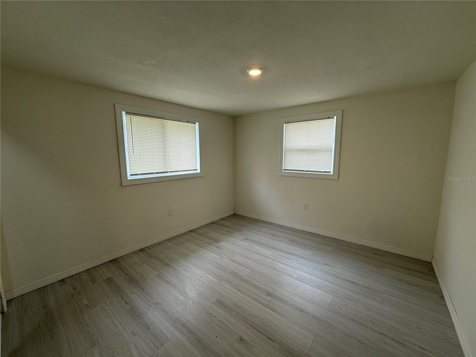 4553 EDITH ST — photo 13