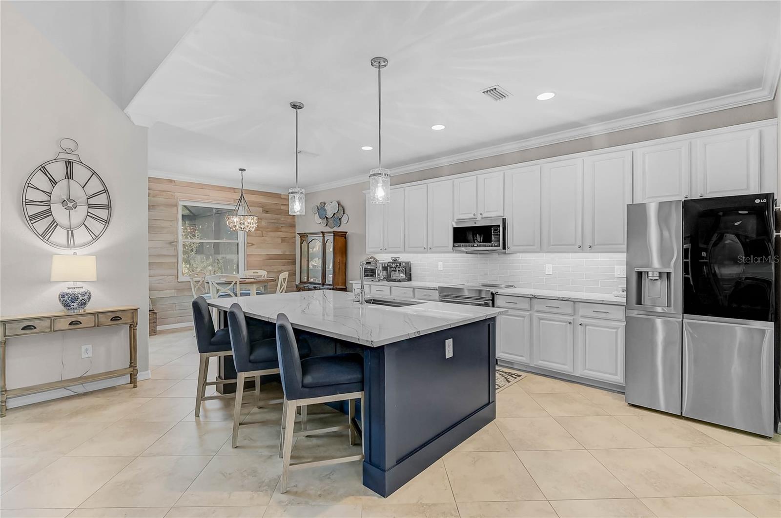 20275 GRANLAGO DR — photo 4