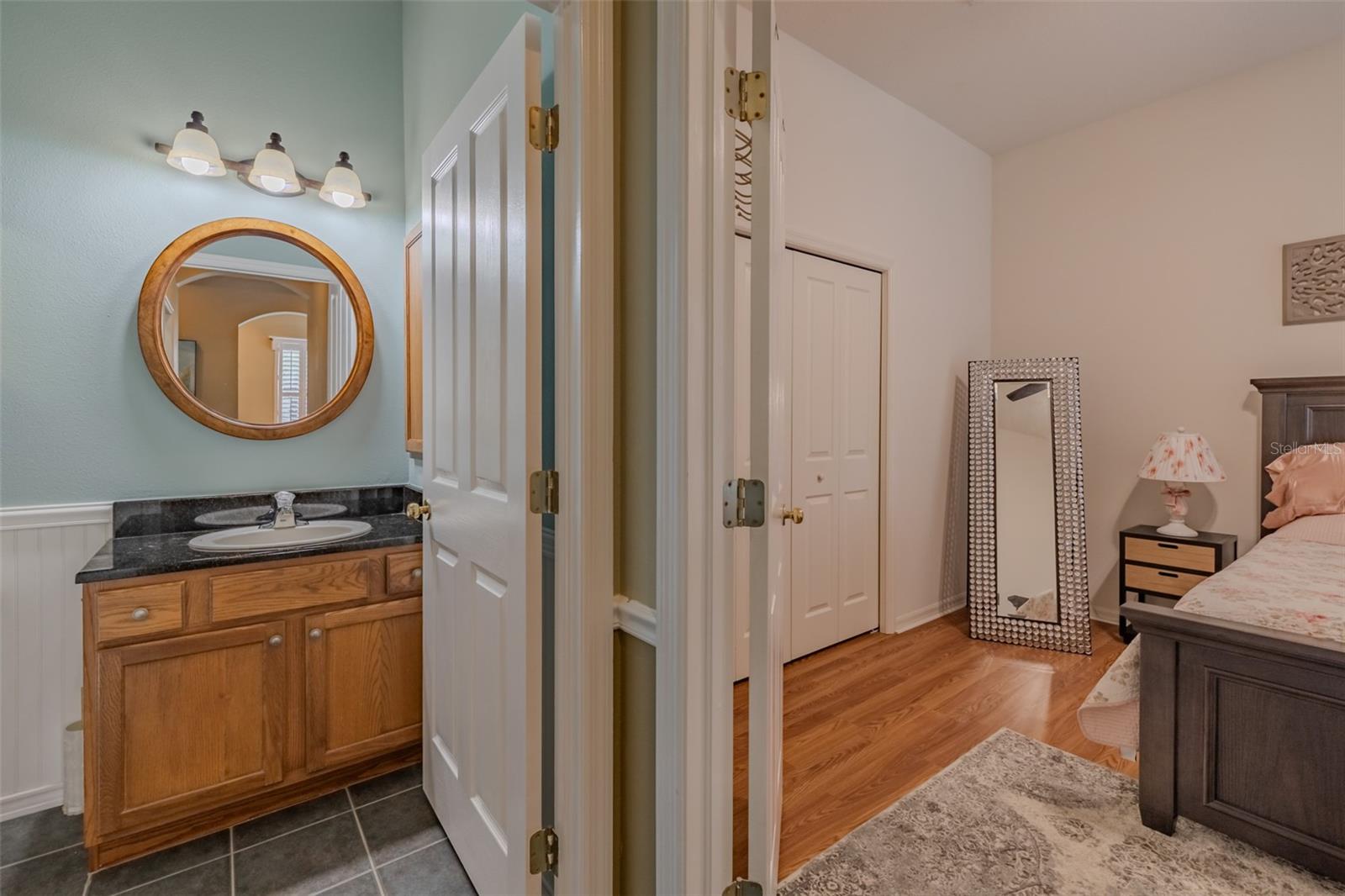 1237 AMBRIDGE DR — photo 18