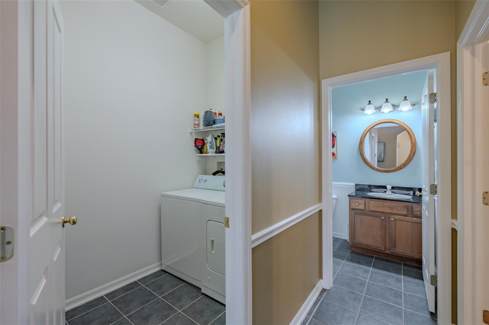 1237 AMBRIDGE DR — photo 13