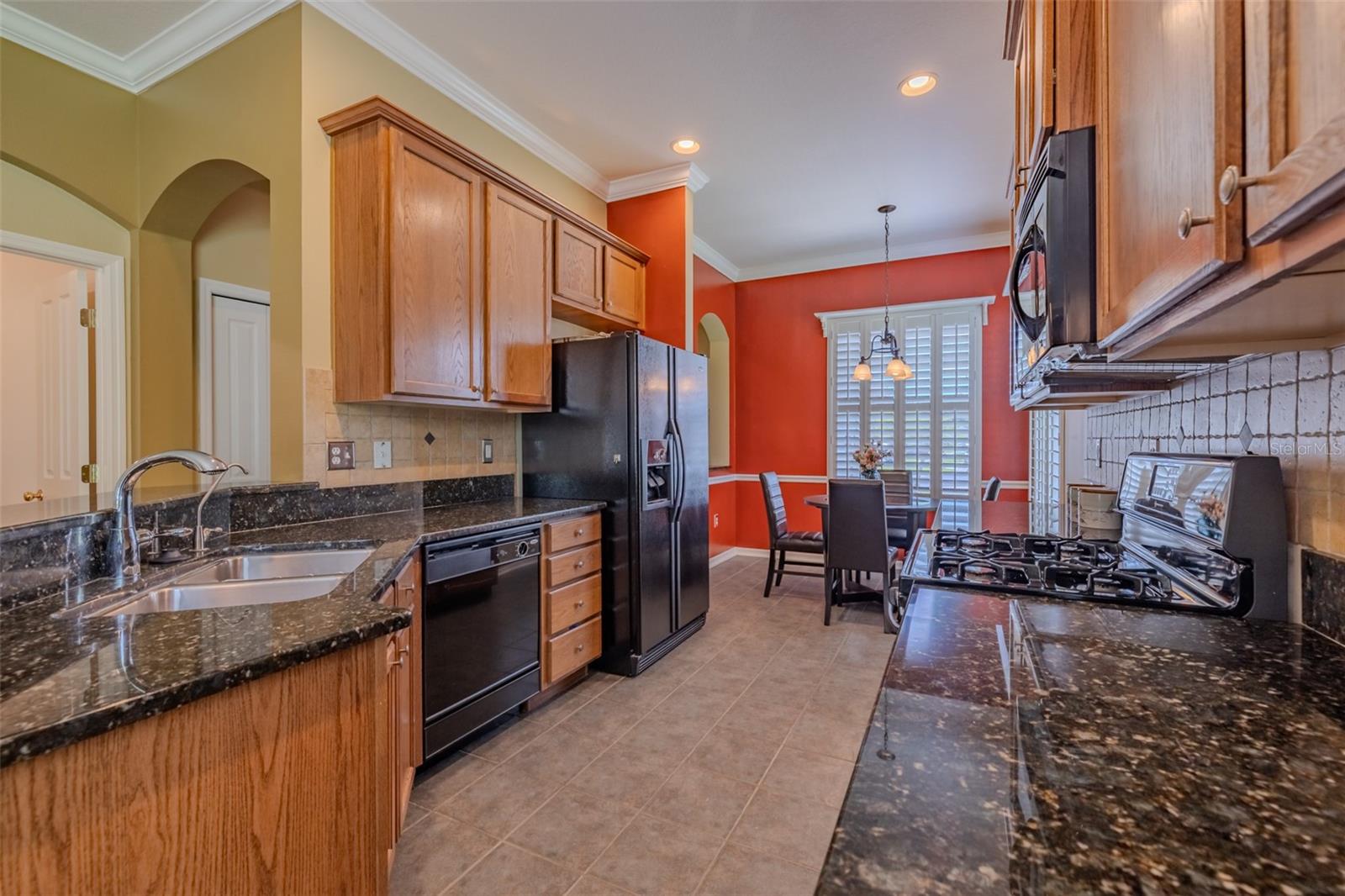 1237 AMBRIDGE DR — photo 24