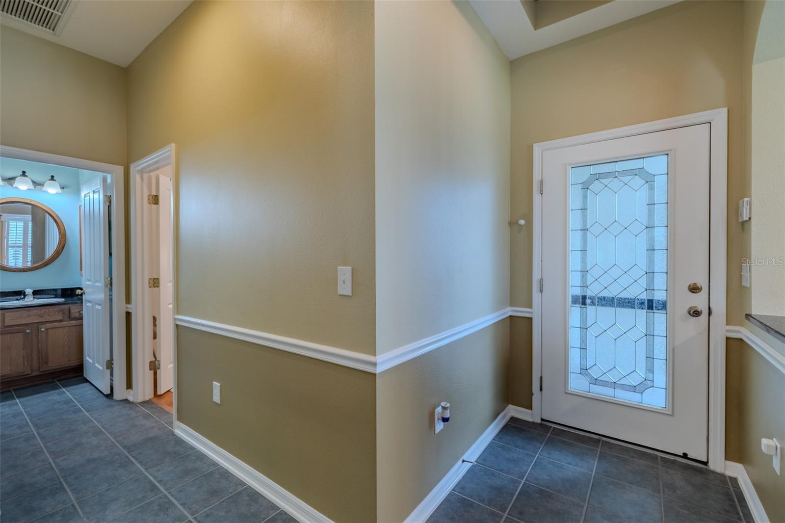1237 AMBRIDGE DR — photo 11