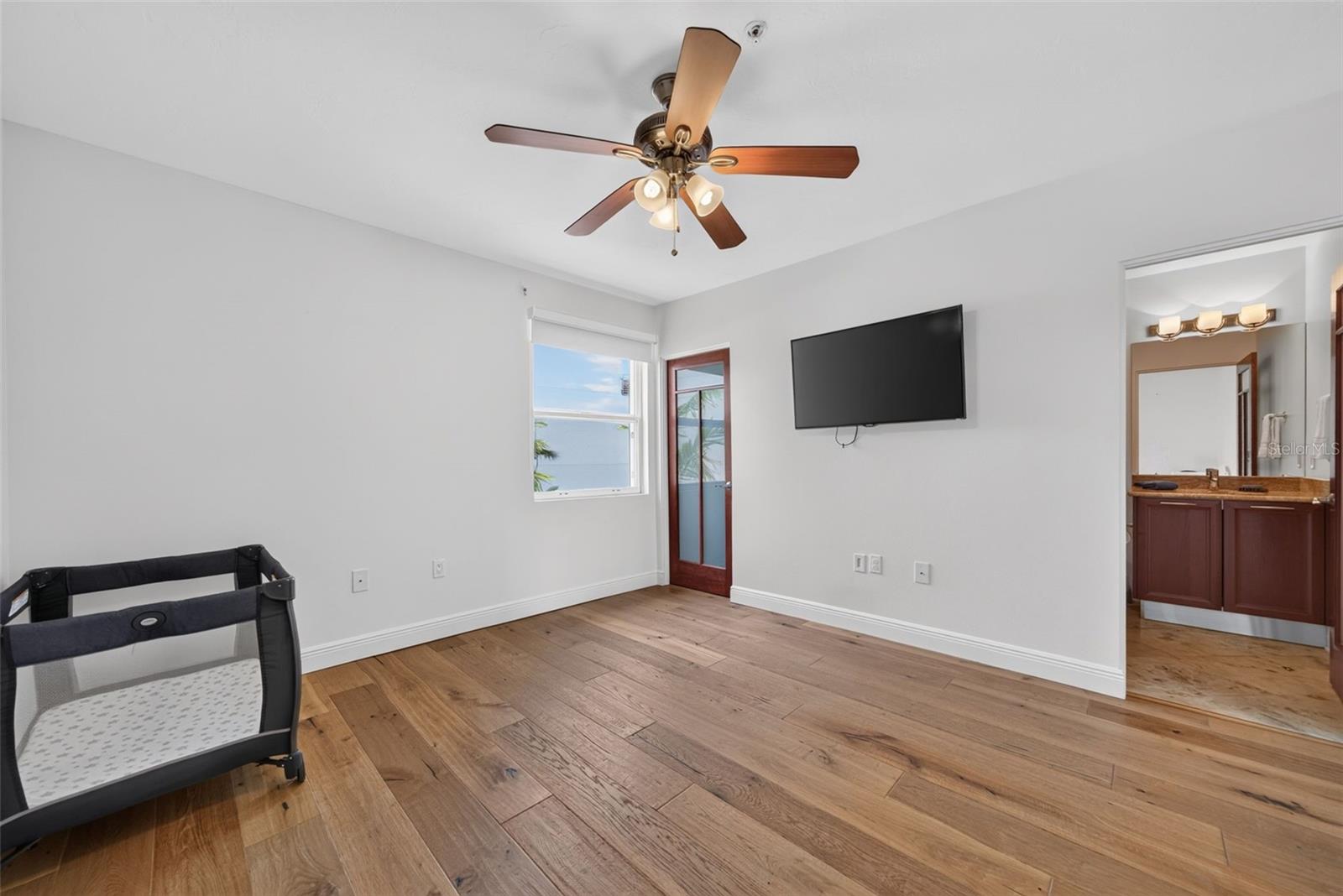433 CENTRAL AVE — photo 35