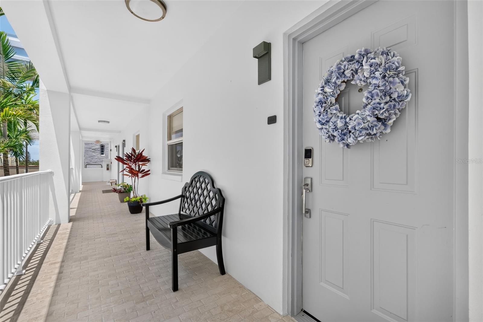 433 CENTRAL AVE — photo 4