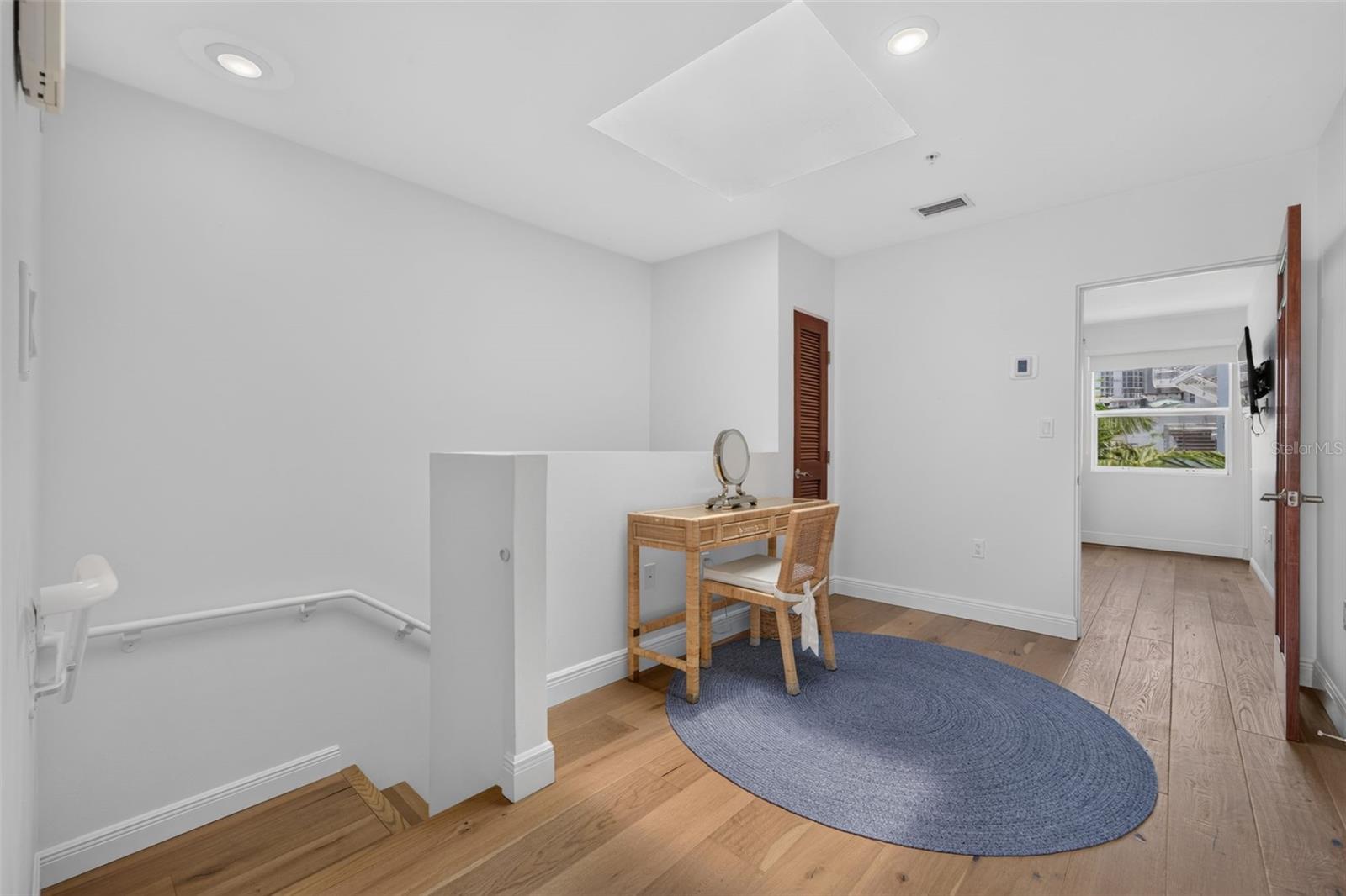 433 CENTRAL AVE — photo 20