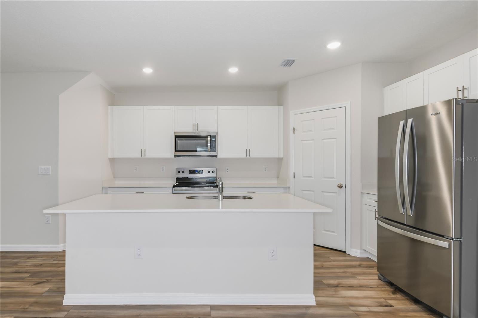 9892 PELICAN COAST DR — photo 11