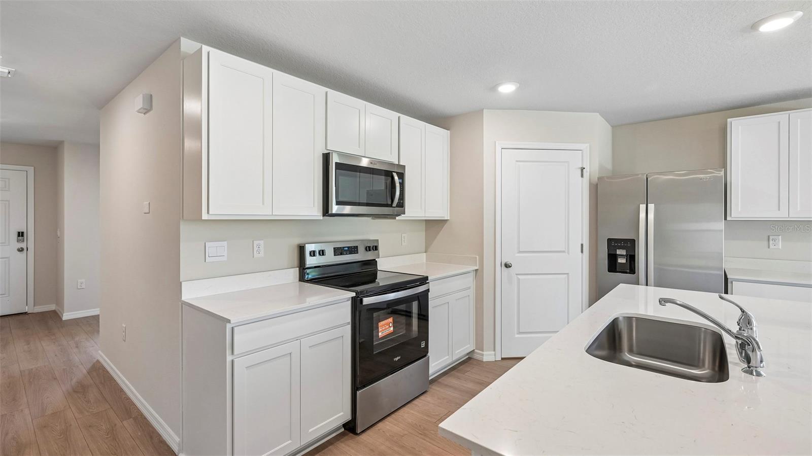 12318 HOPSCOTCH AVE — photo 10