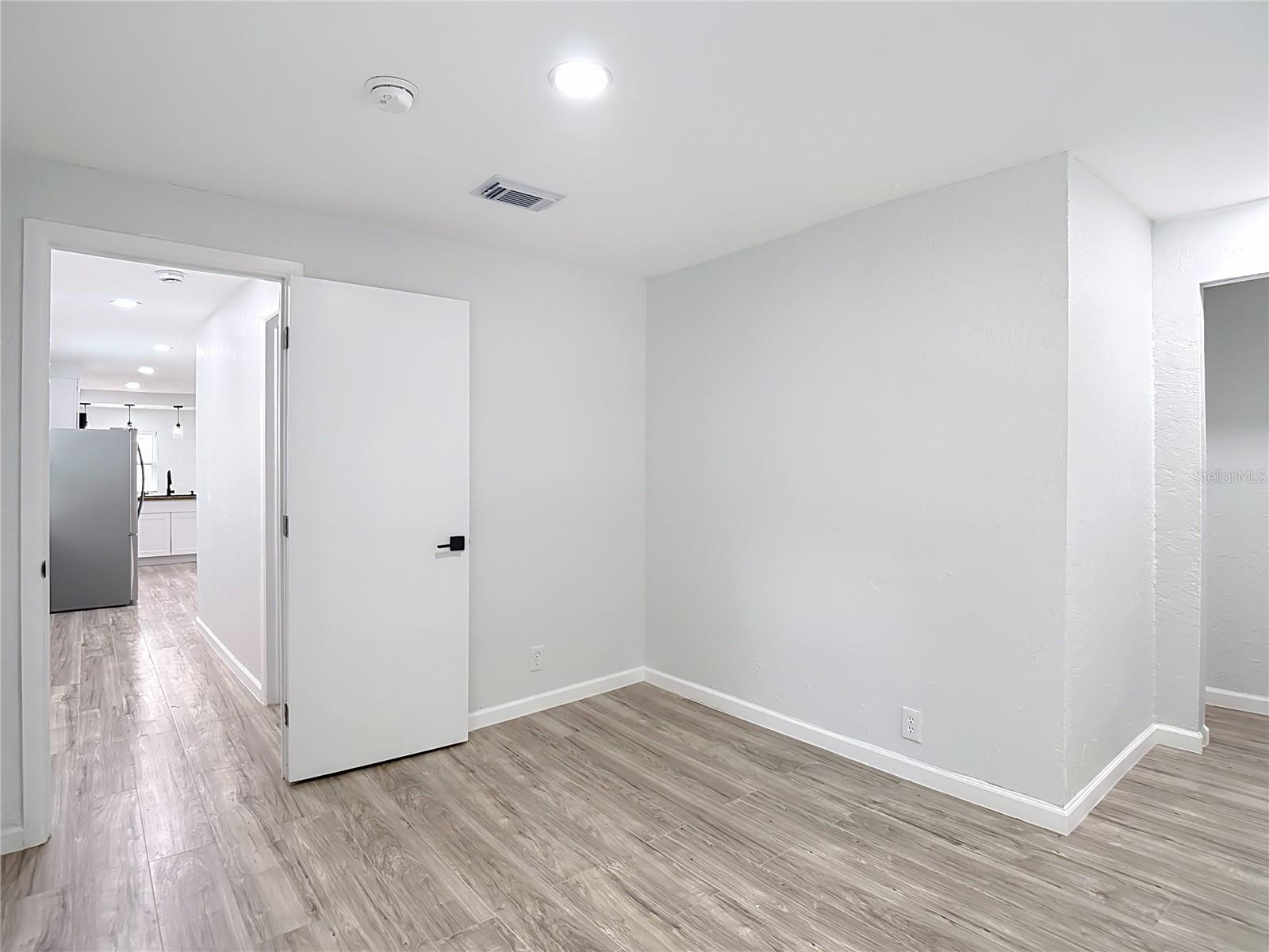 10009 N FLORENCE AVE — photo 35