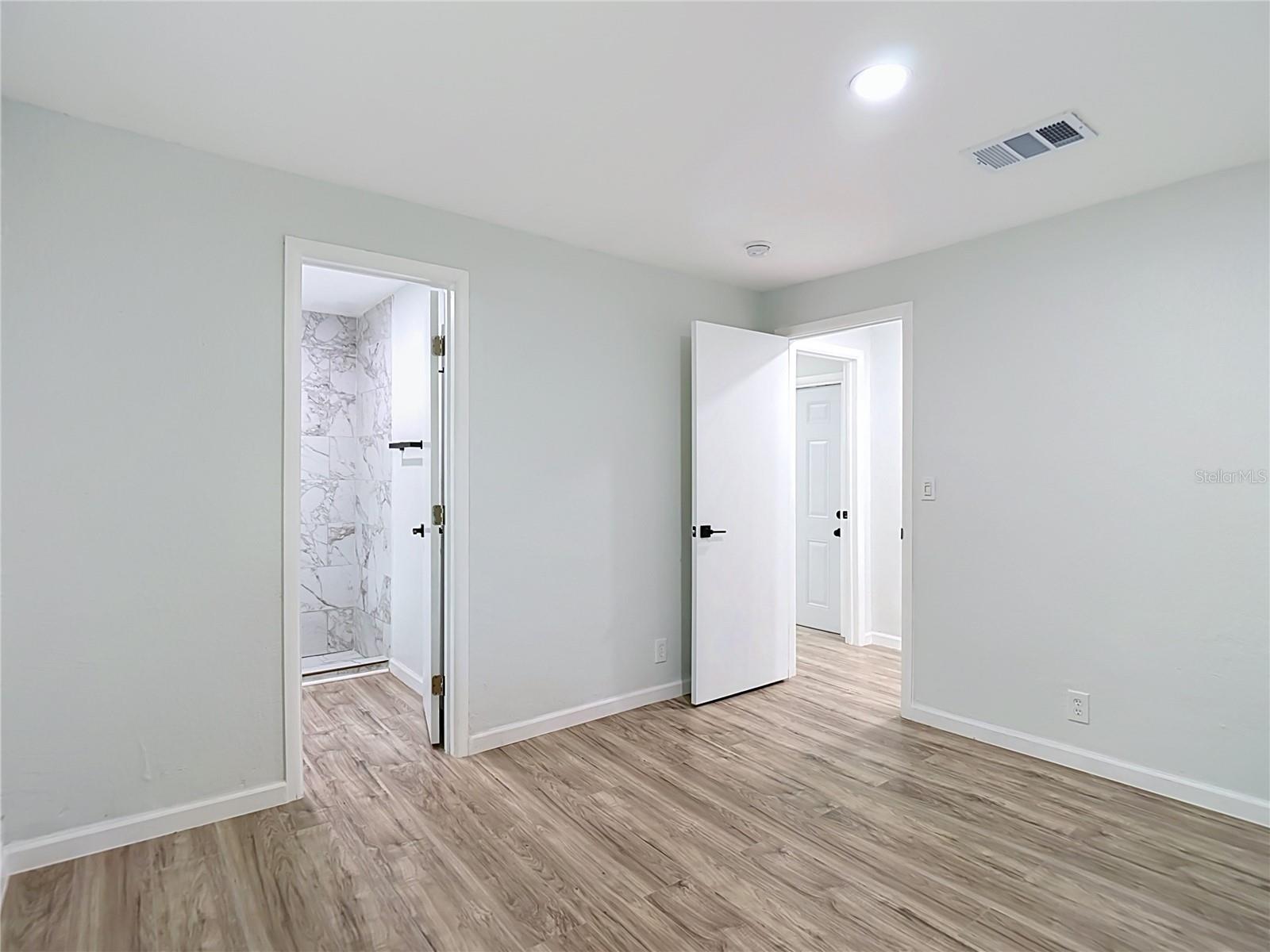 10009 N FLORENCE AVE — photo 25