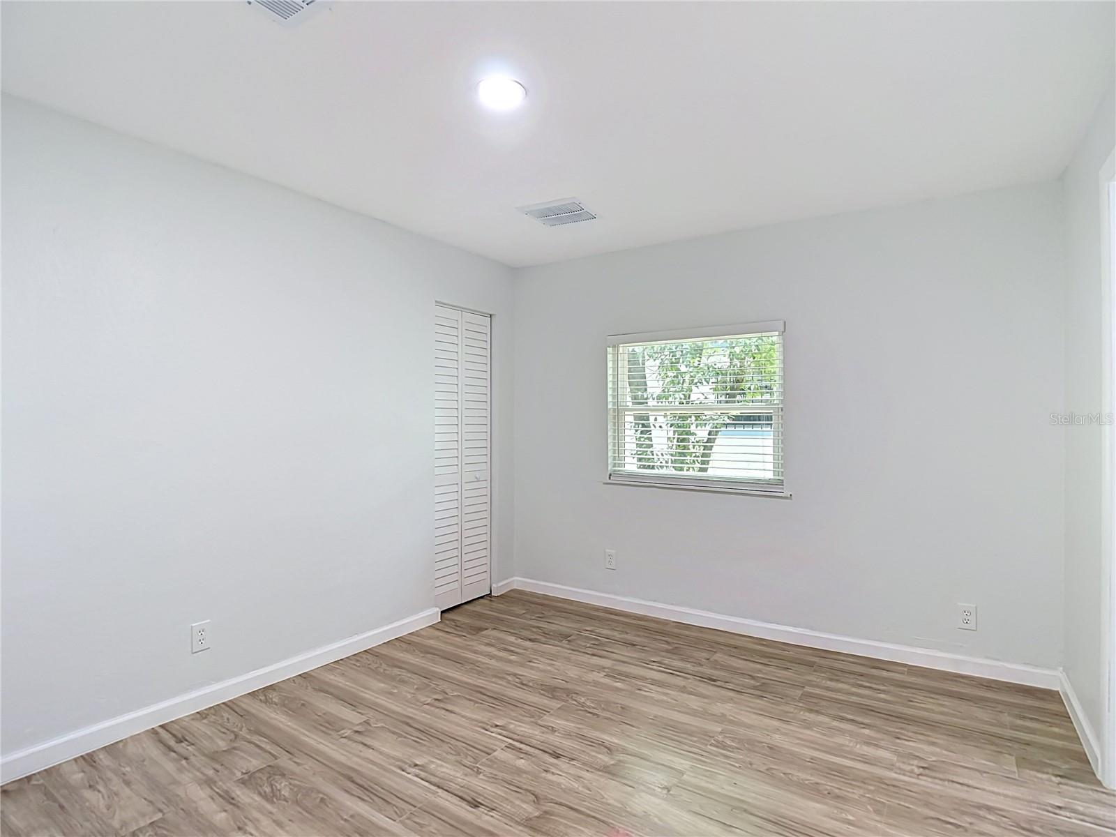 10009 N FLORENCE AVE — photo 23