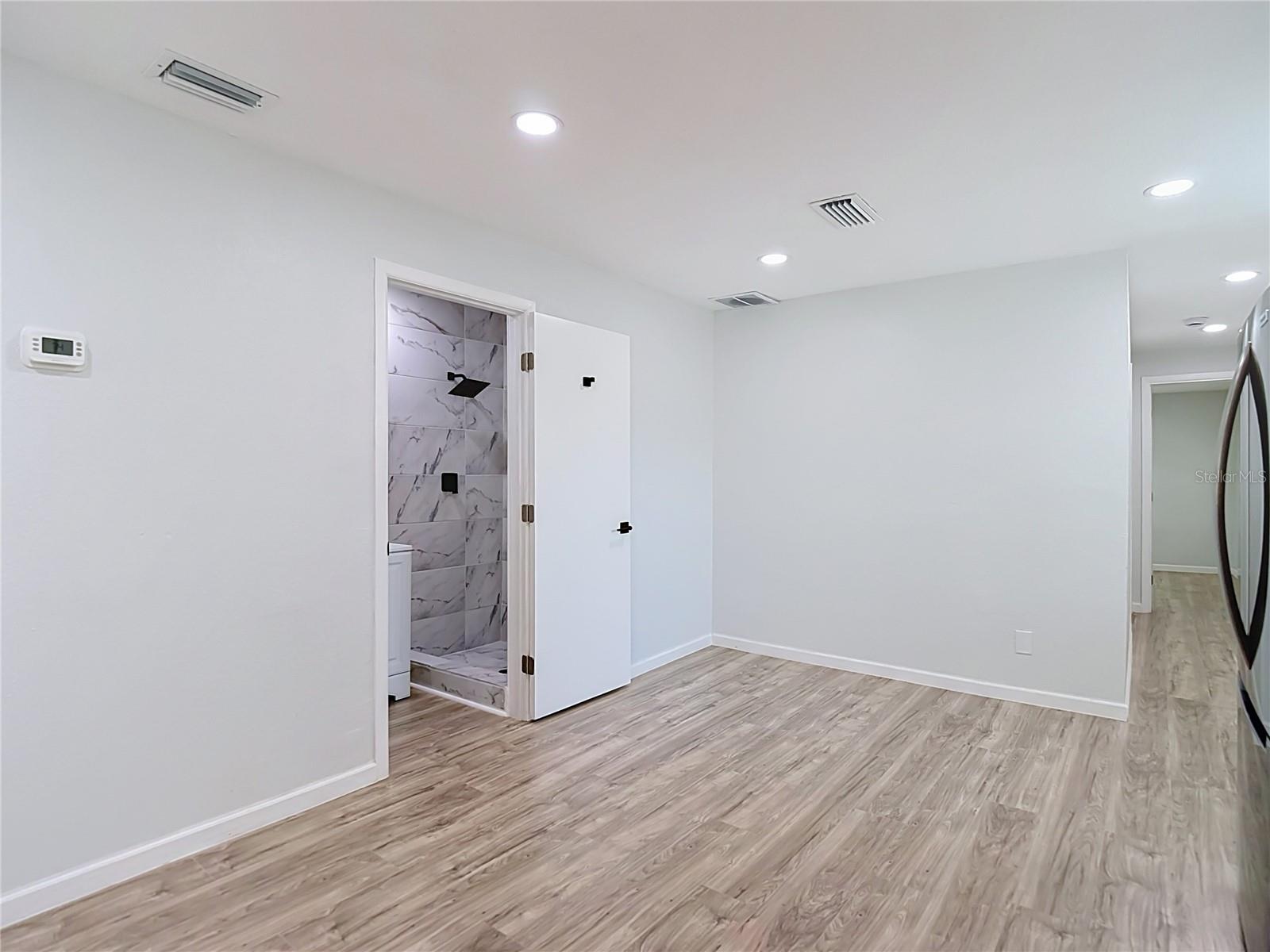 10009 N FLORENCE AVE — photo 21