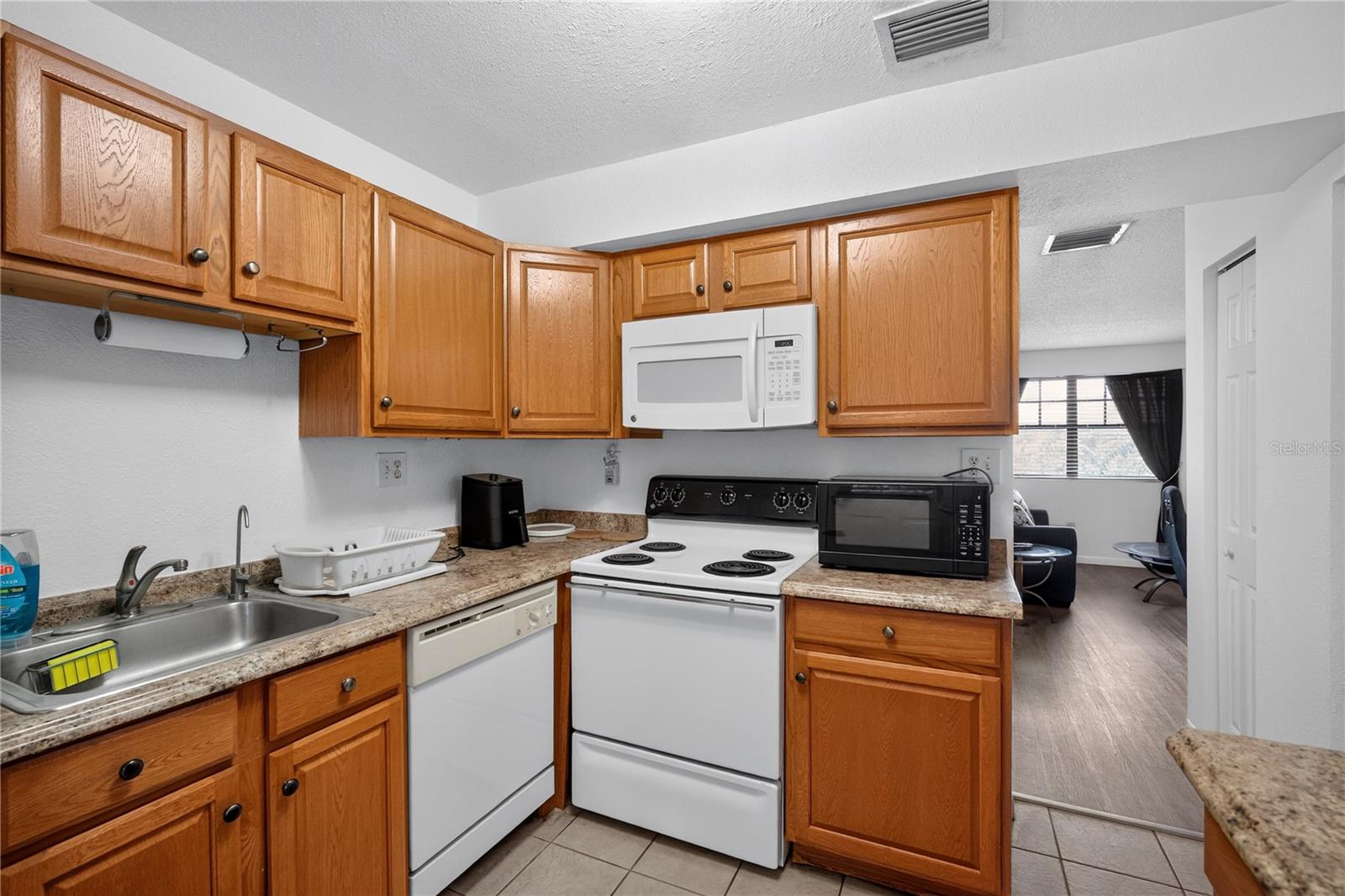 12405 OAK CEDAR PL #202 — photo 8