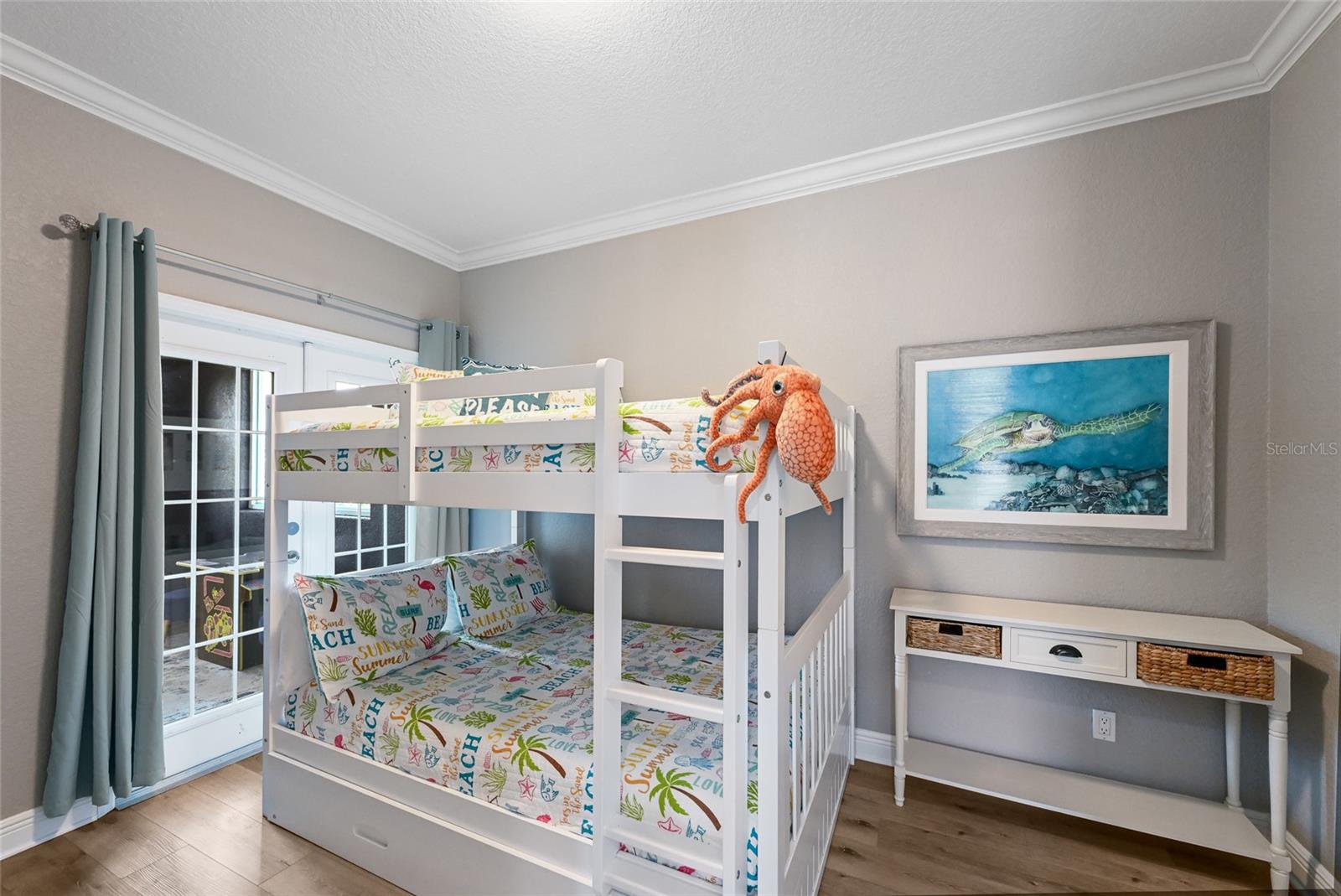 159 CRESCENT DR — photo 30