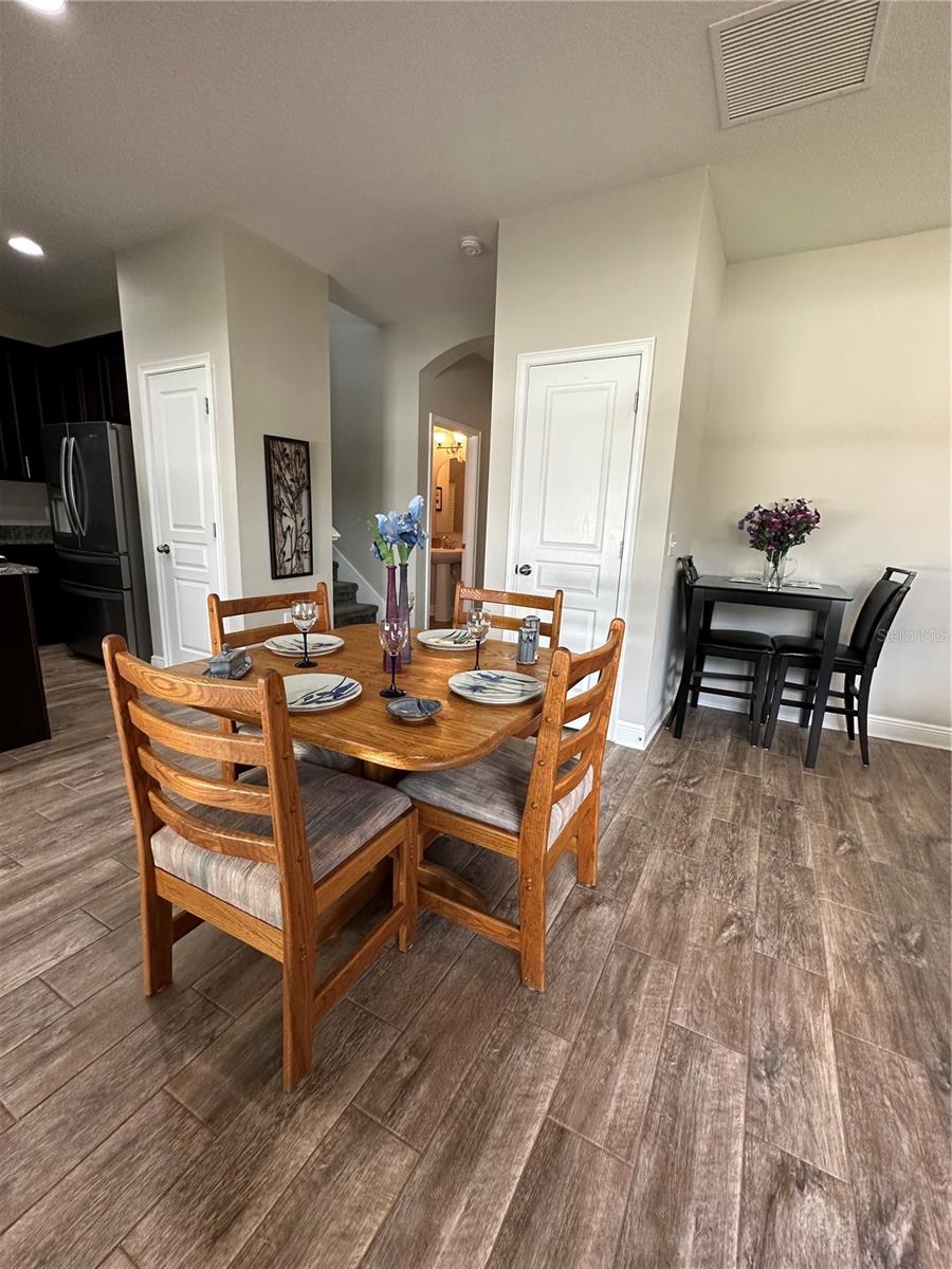 3313 W WALNUT ST — photo 4