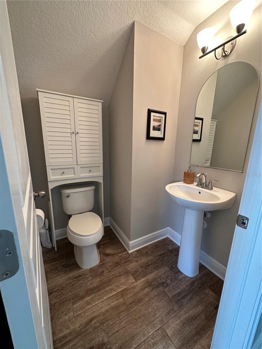 3313 W WALNUT ST — photo 5