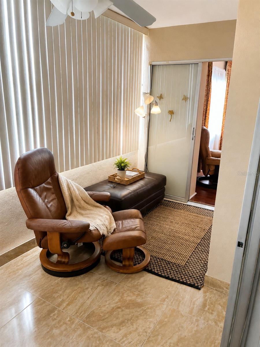 4575 COVE CIR #506 — photo 5