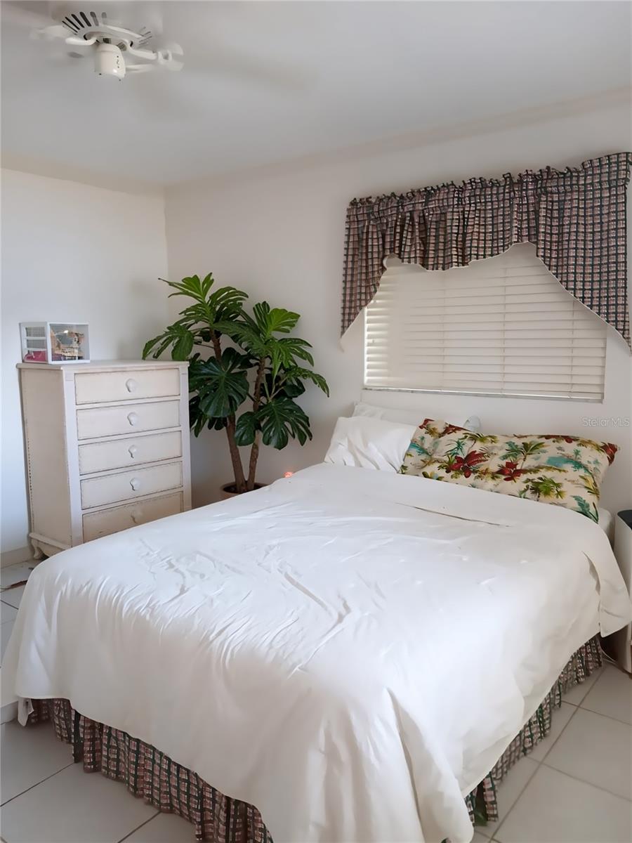 980 N GONDOLA DR — photo 11