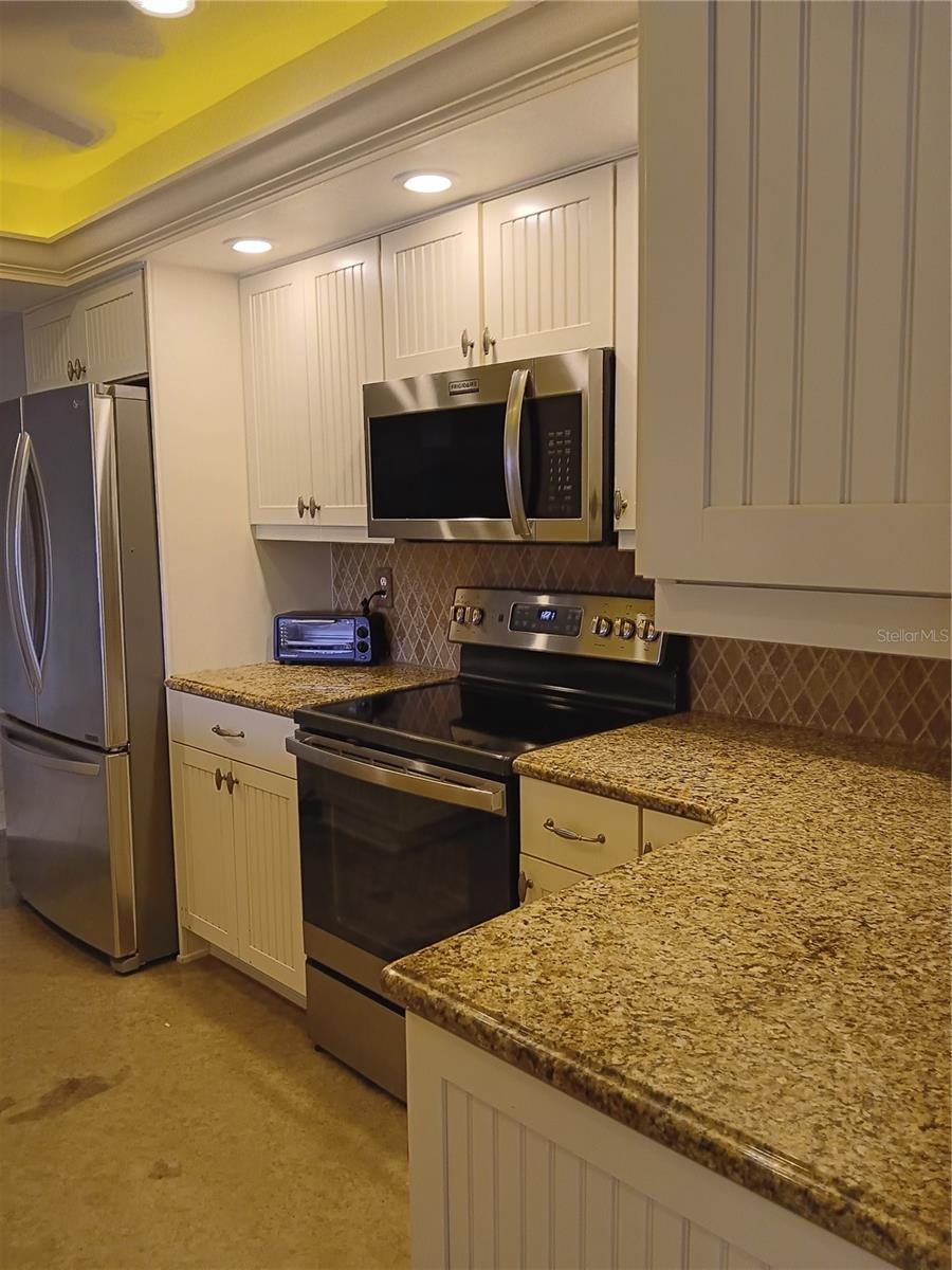 980 N GONDOLA DR — photo 5