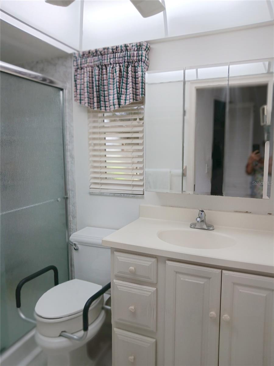 980 N GONDOLA DR — photo 13