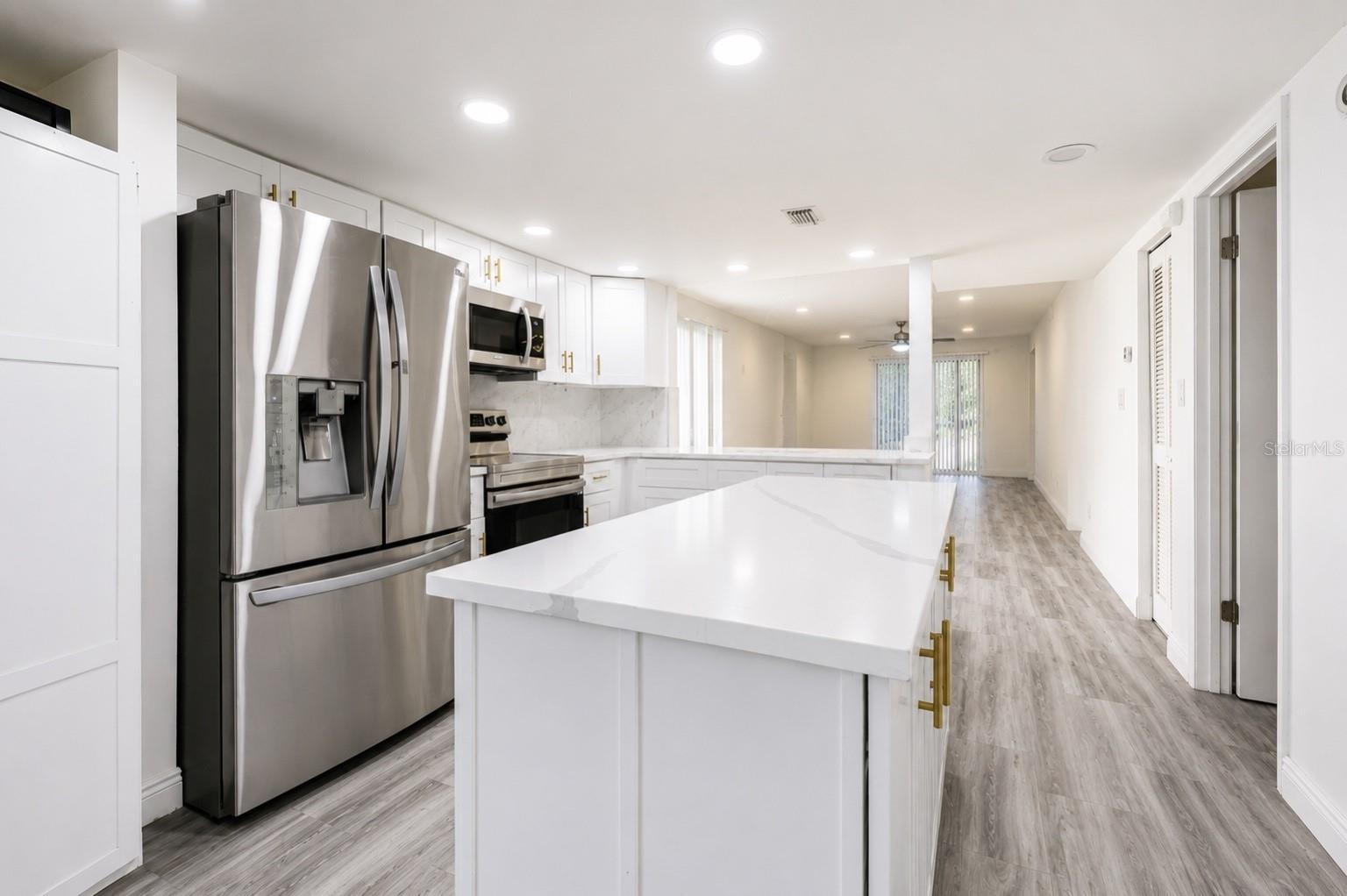 4965 PURITAN CIRCLE #401 — photo 4