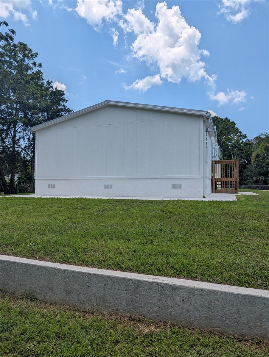 7904 CADILLAC AVE — photo 39