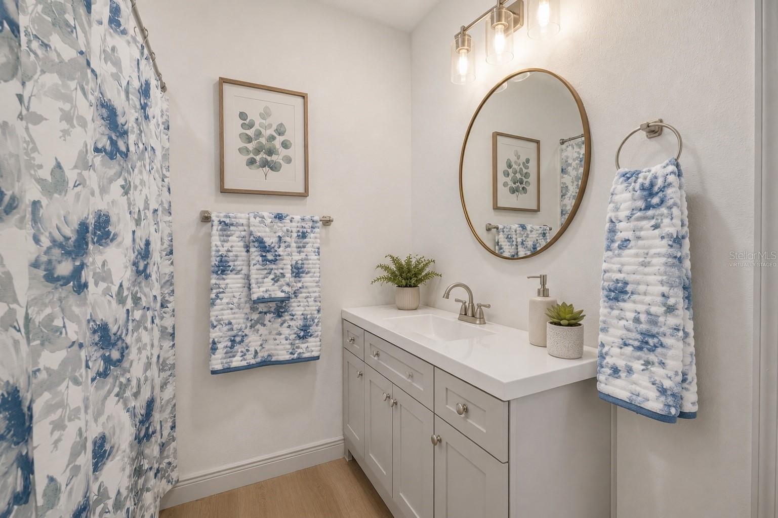 7904 CADILLAC AVE — photo 15