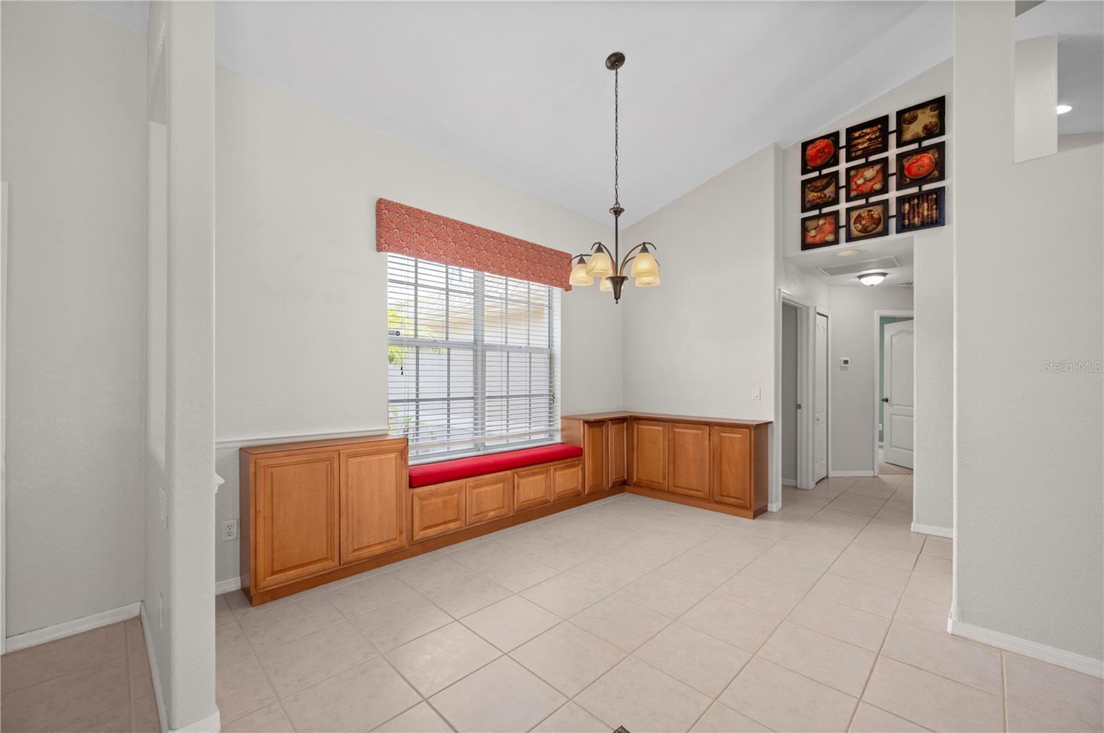 5615 MOJAVE AVE — photo 8