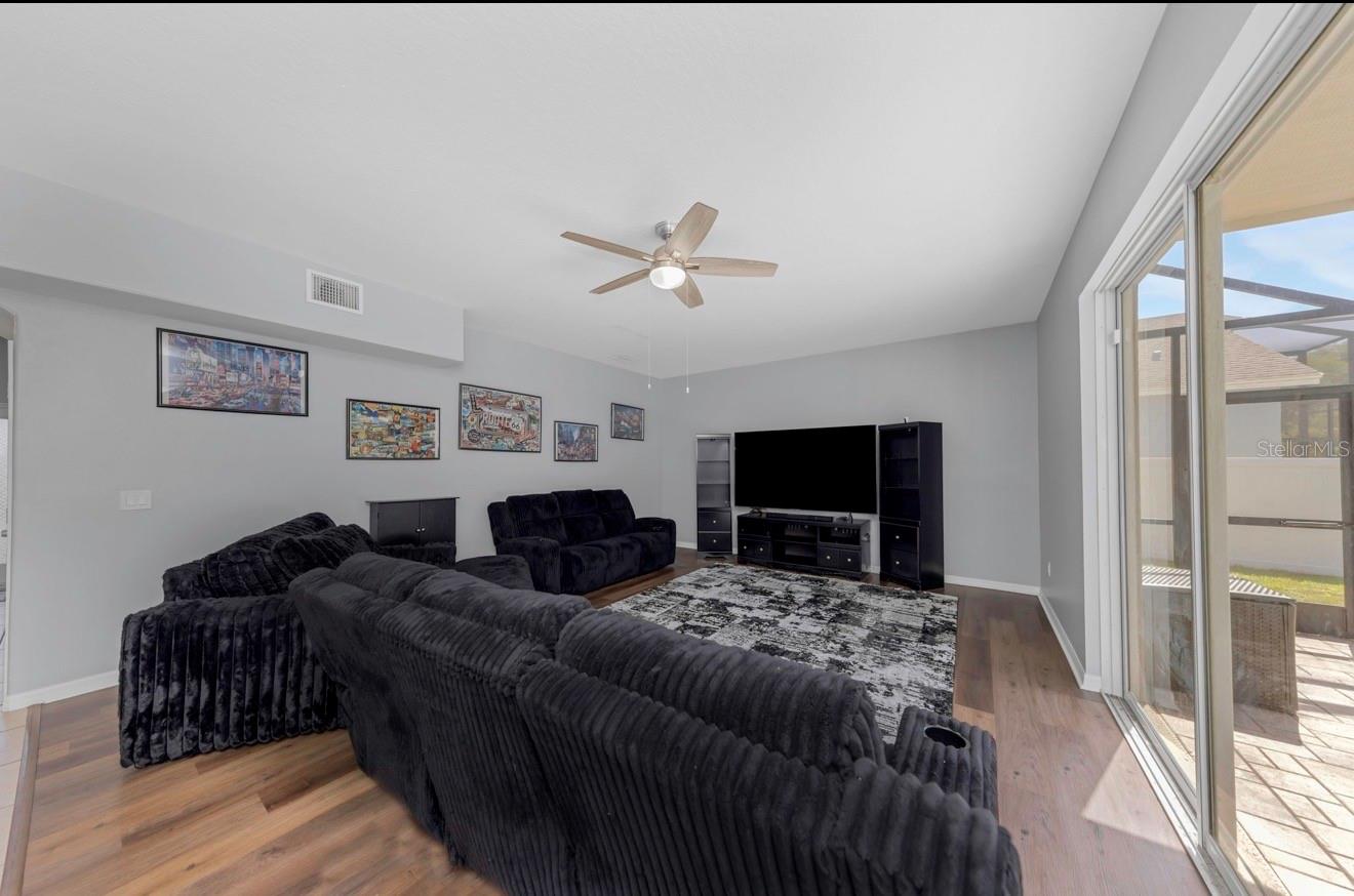 1853 PINK GUARA CT — photo 15