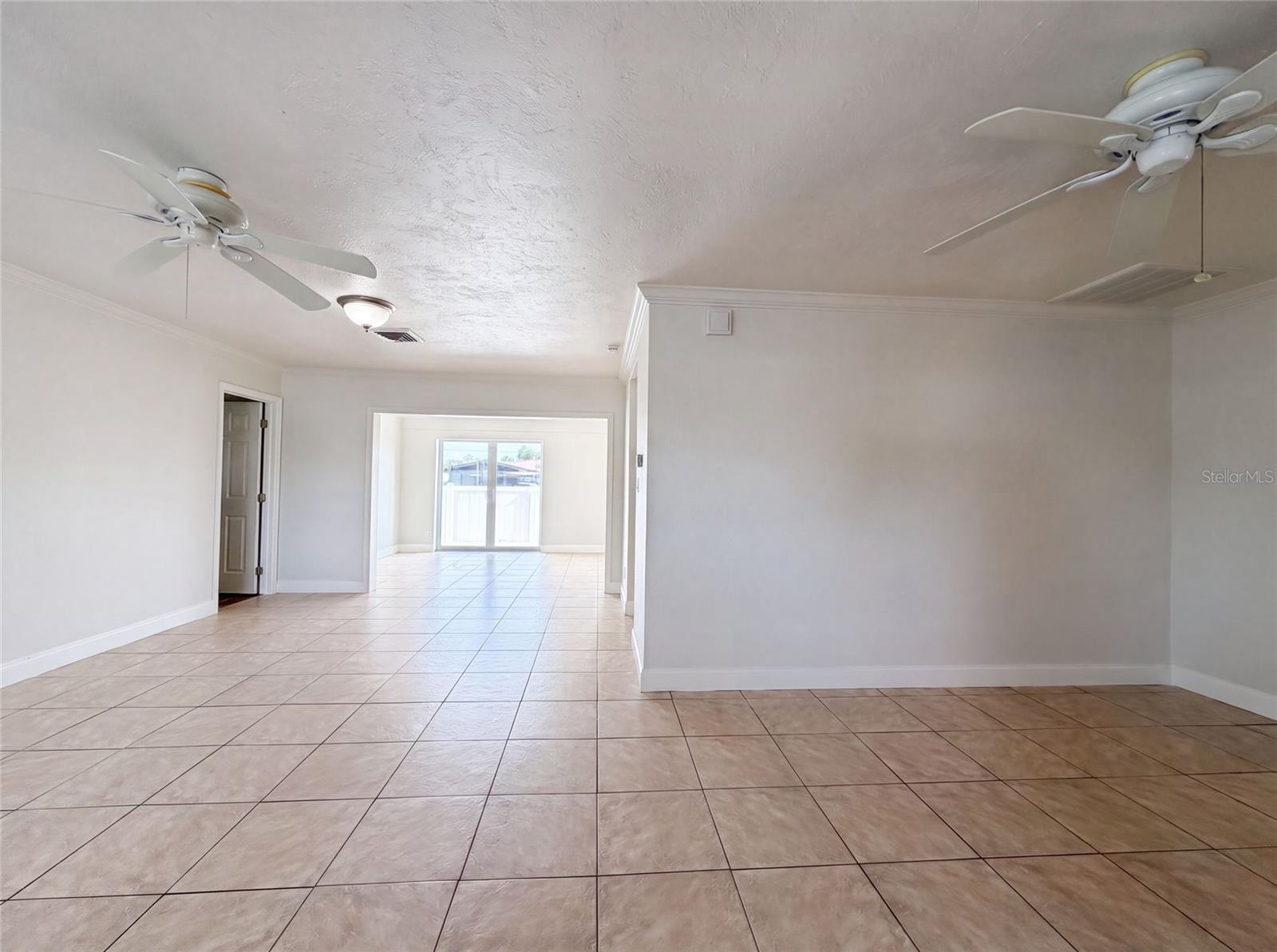 1672 JUPITER RD — photo 3