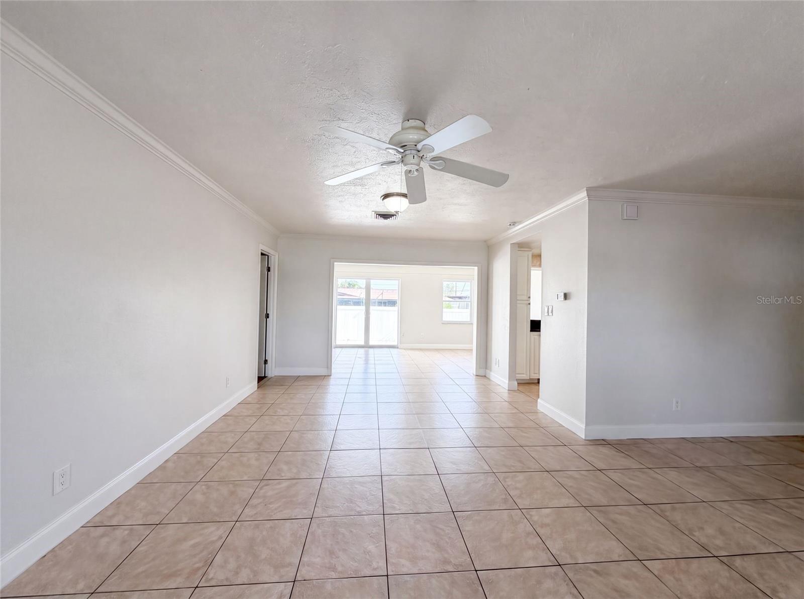1672 JUPITER RD — photo 8