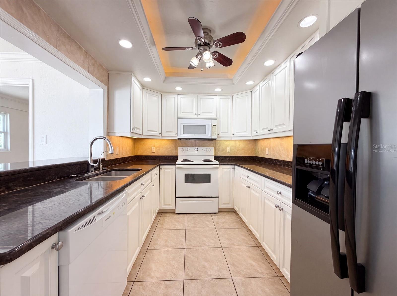 1672 JUPITER RD — photo 2