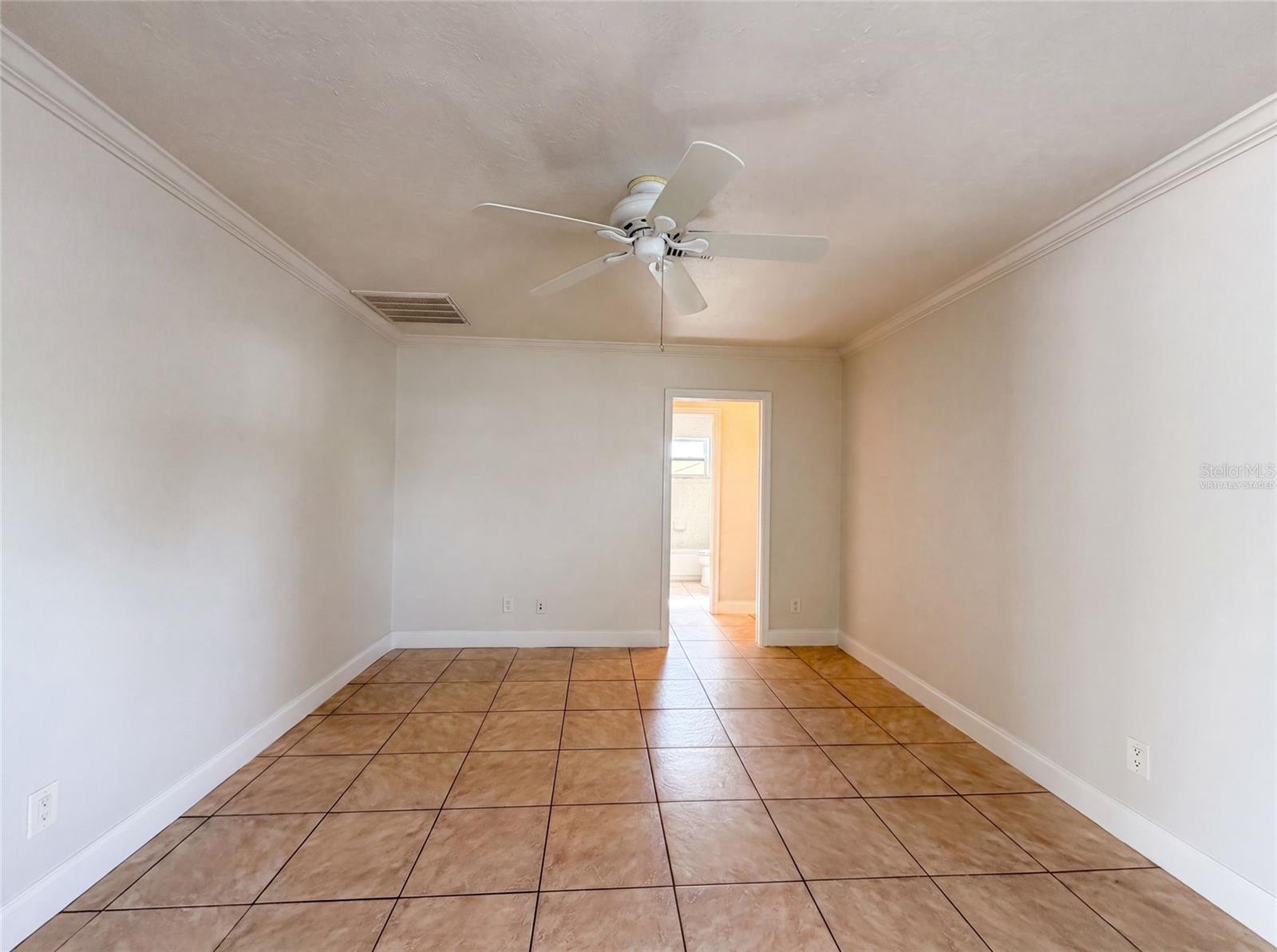 1672 JUPITER RD — photo 4