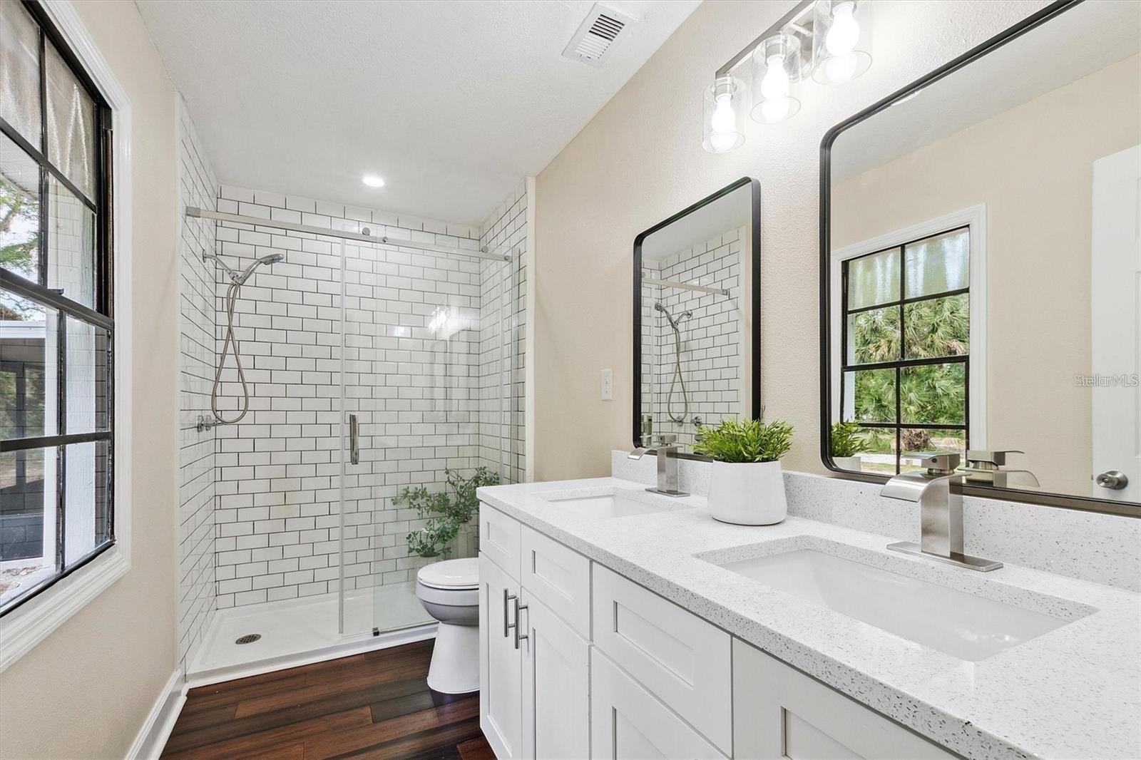 6005 IKE SMITH RD — photo 15