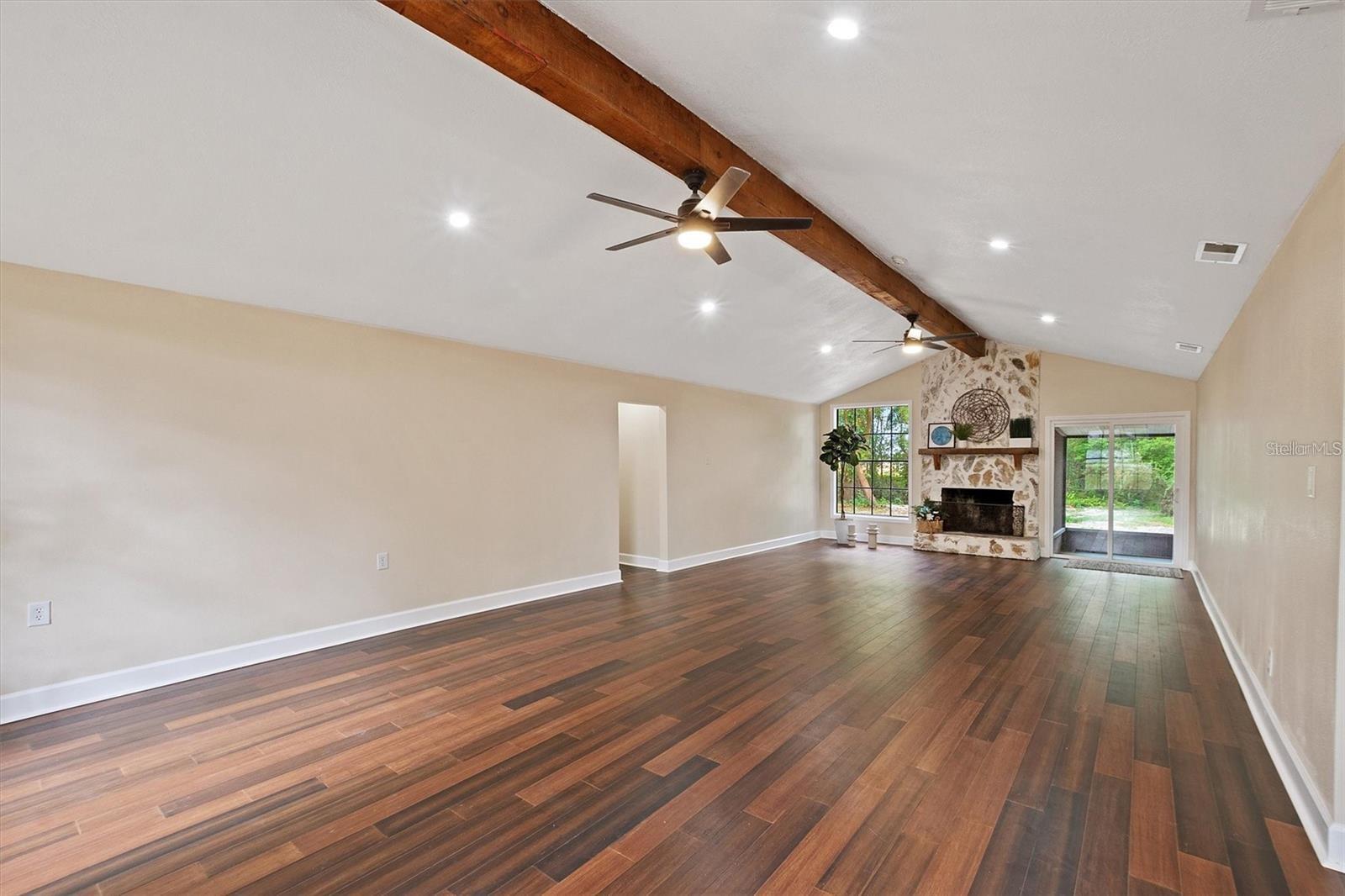 6005 IKE SMITH RD — photo 3